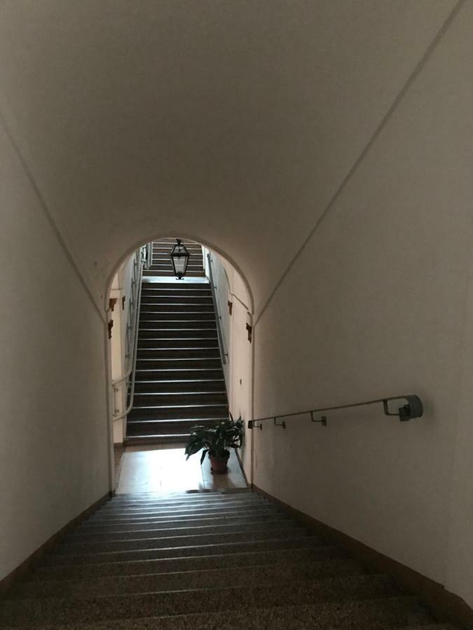 Apartmán Elena Ferrara Exteriér fotografie